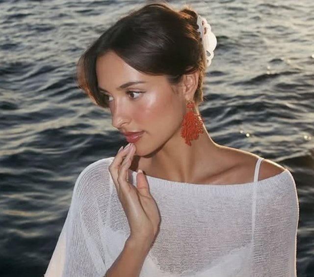 Alexandra Saint Mleux